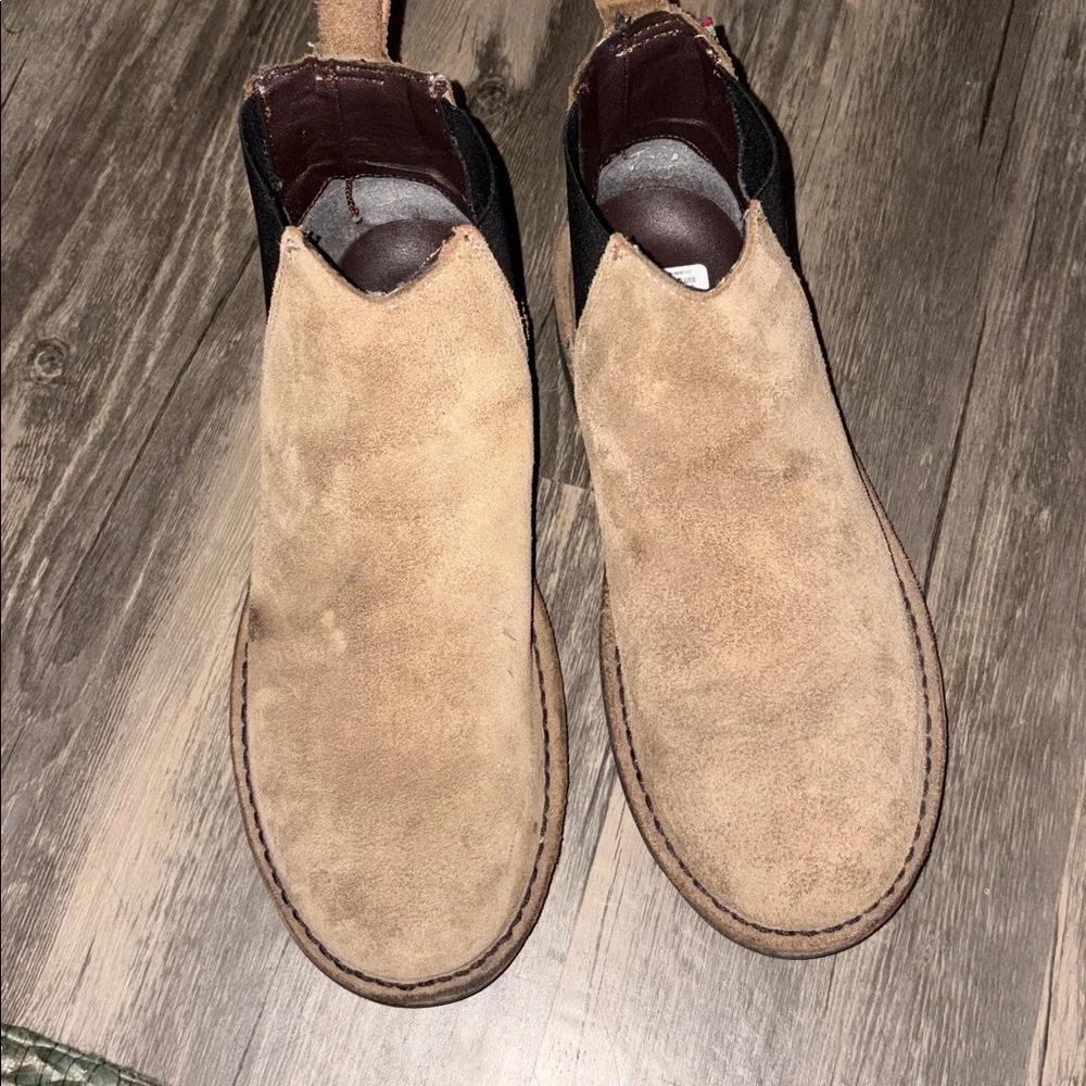 Veldskoen unisex Chelsea safari suede ankle pull on - men’s 7 woman’s 8.5